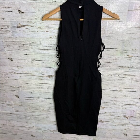 Solemio Black bodycon dress size small cut out collar - Picture 6 of 9